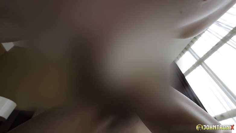 John Tron X: Johntronx - döllenmeyle biten muhteşem Taylandlı bir amatörle sert sikiş