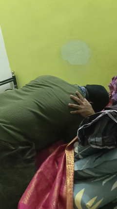 Thesana: 집주인과 섹스하는 새로운 세입자