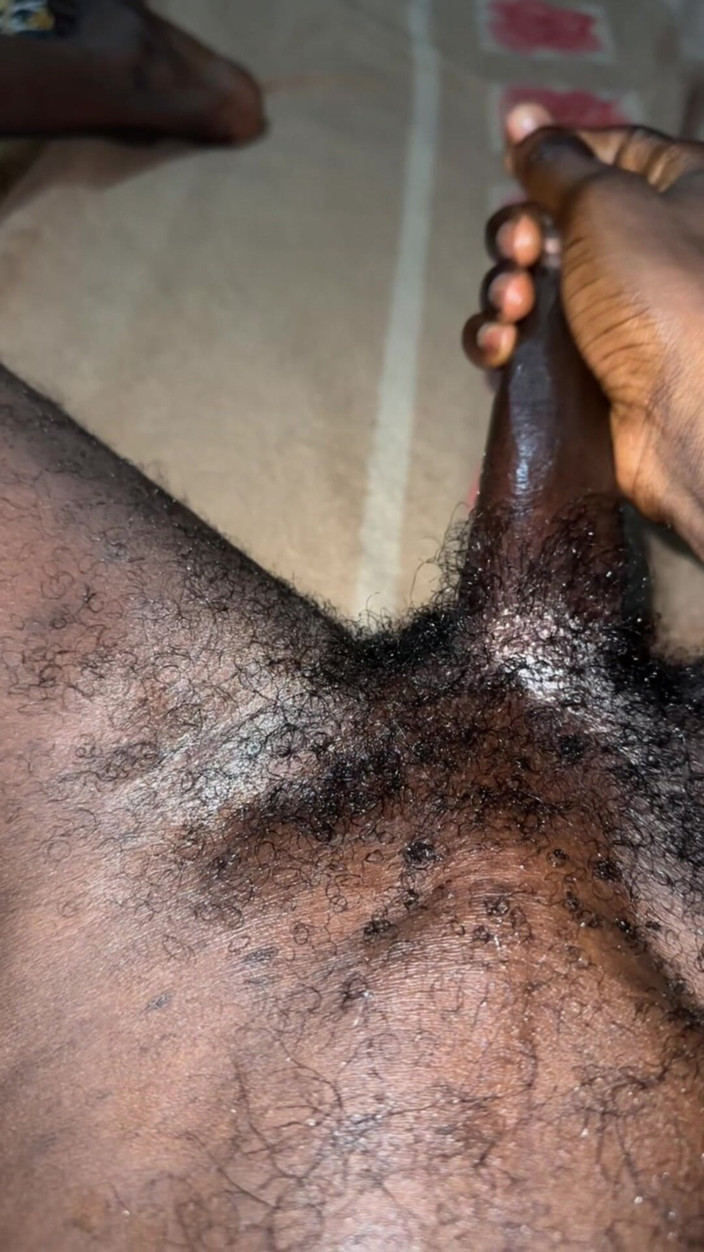 Slimniqqa: BBCが寝室で大量の精液を放つ