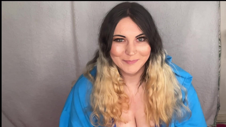 MissFFW: Грязная шлюха выпивает безалкогольные напитки и отрыгивает