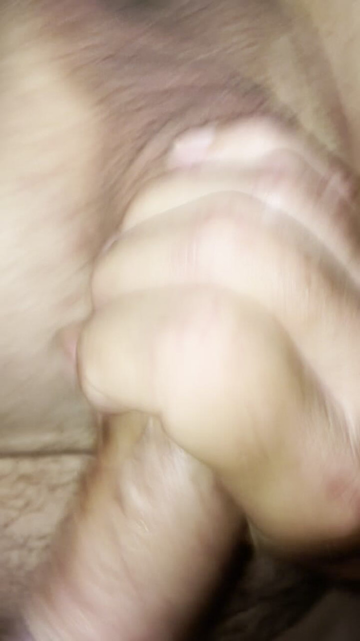 Mitchie: Nadržený Při Masturbaci V Detailu