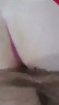Del dolor durante el anal, pero no detiene al chico