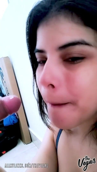 Selena Vega: Odvážil jsem se své nevlastní bratra, aby mi vykouřily ptáka...