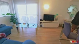 Ma belle-mère s’est assise accidentellement sur la bite de son beau-fils et n’a pas pu descendre de lui tant qu’il n’a pas éjaculé en elle
