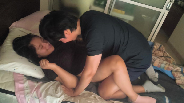 Moo DBOXXX: 내 18살 기독교 친구를 소개해, 남친은 아무것도 몰라