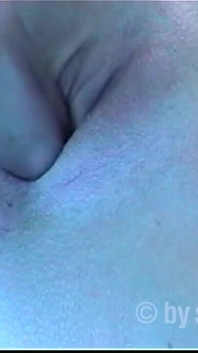 Jennys masturbation im sonnenstudio