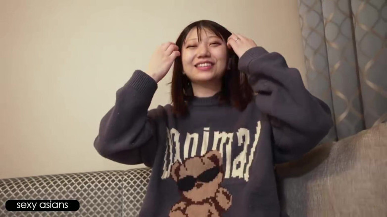Asian cutie: Slender Married Woman on a Secret Date Finds Herself Wanting...