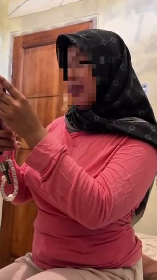 ProductiveApron784: Wife of a Sexthirsty Person Will Have a Long Cock