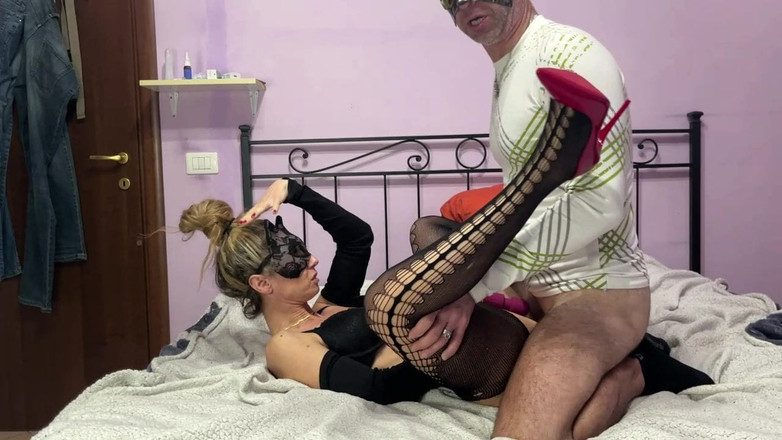 Harleyejoker: Kundička kondomu stříká a polyká kondom