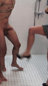 Ballbusting Terror dan Menampar & Meludah Bahagian 1