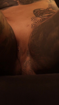 La Ragazza Tatuata Più Hot Si Scatena Quando Le Faccio Sesso Orale All'audizione.