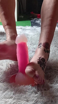 Footjob Avec Le Gode