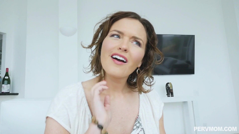 PervMom: Krissy Lynn perv mami gran polla video porno