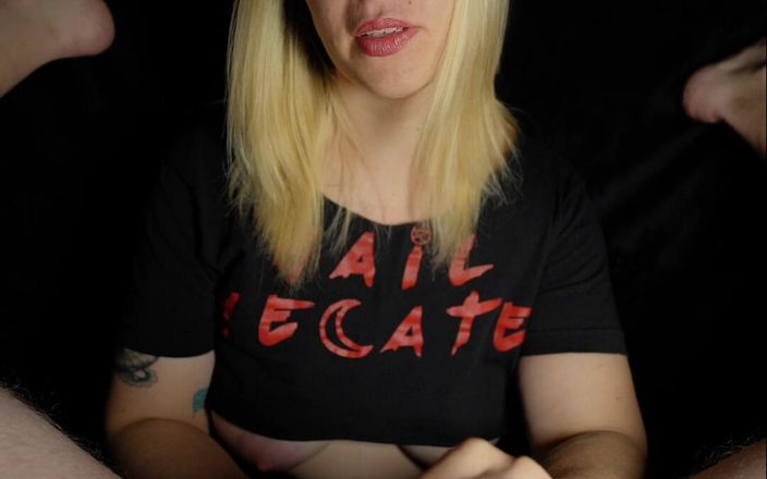 Hecate Reigns: Blestem lunar: tachinare de clitoris, electro, orgasm distrus