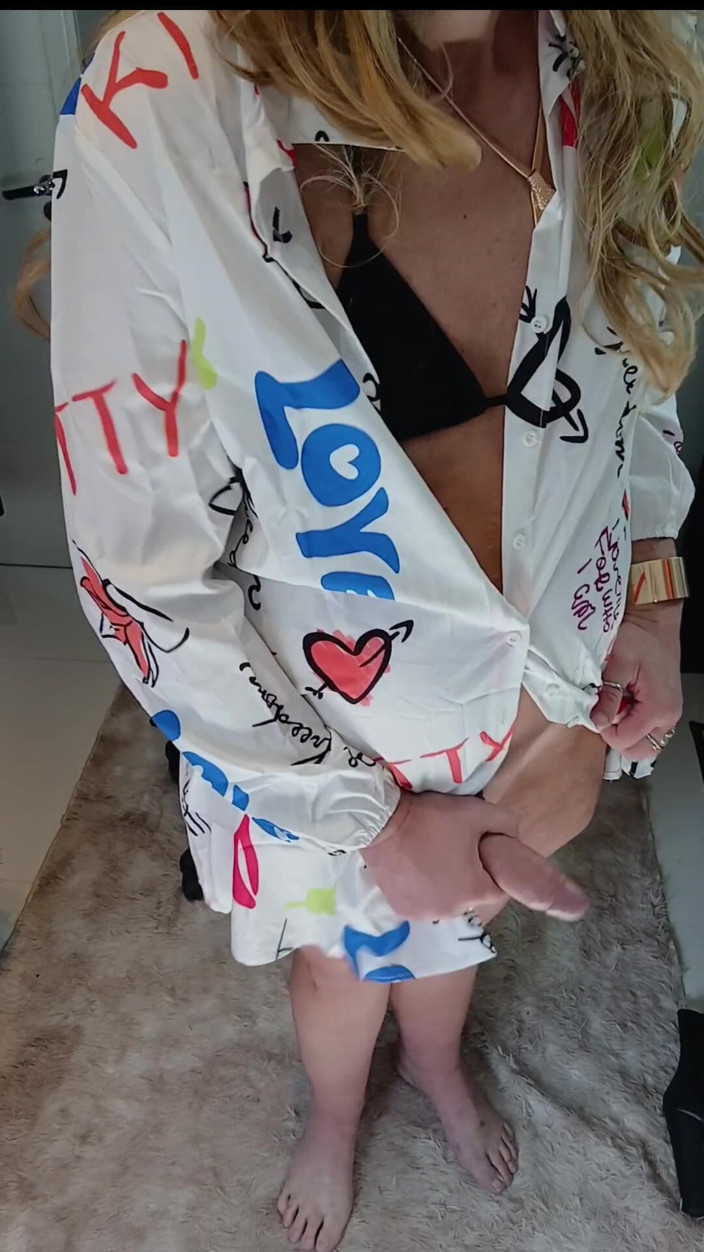 Sexy ass CDzinhafx: Een kleine jurk dragen, zich aftrekken en klaarkomen in mijn...