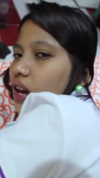 Pepek Pinay ketat bocor dengan pancutan mani creampie
