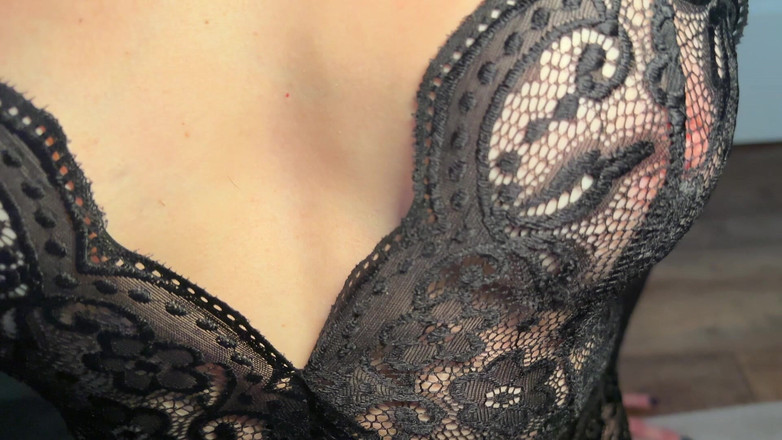 TheSecretSessions: Suger hans kuk och sväljer hans sperma.