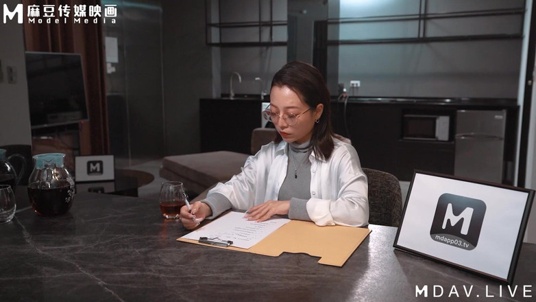 ModelMedia Asia: Employee Series/erotic Counselor