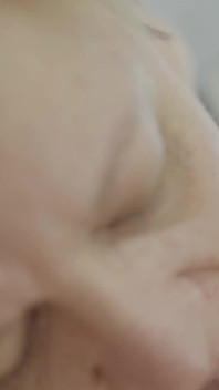 Pompino sega sborrata sulle tette sperma 4k