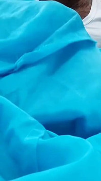 Paja de seda satinada porno - hermanastra Salwar frotar en la cabeza de la polla (88)