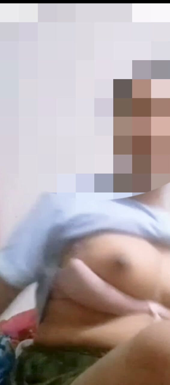 Astriana88: Ldr-an with Wife Shows off Milk