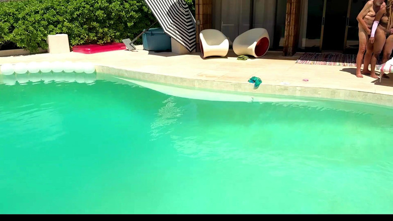Rex mastersen studio: Pastel et moi dans la piscine à Portlock
