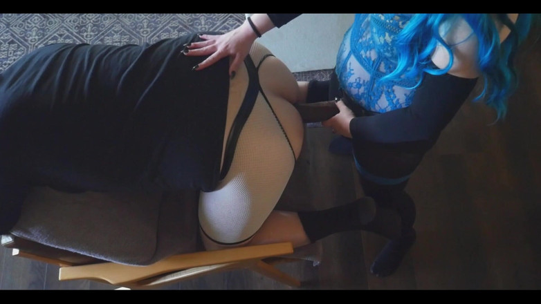 Long Mommy: Eating Gangbang Fantasy