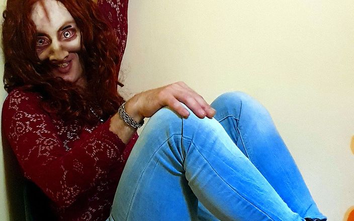 Demon Bitch: Demon kobieta uwielbia twarde wstawianie tyłka