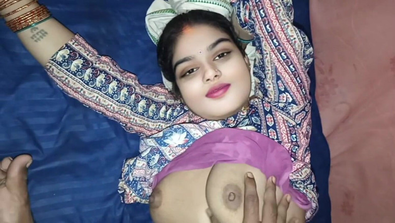 Ramashish: Desi holka ukazuje prsa