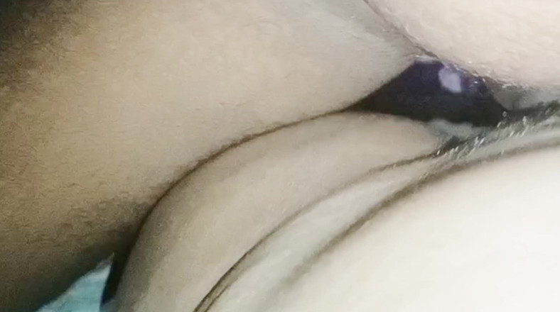 Yourpooja: Bhabhi zerżnęła tyłek męża
