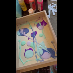 Suzy Wylde: Suzy Wylde कलाकार है