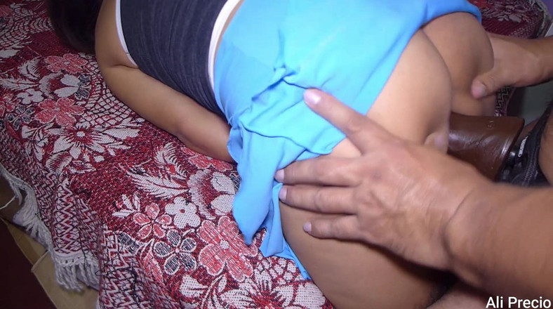 Ali Precio: Jangan perkenalkan lagi, memekku nggak bisa menentang kontol besar