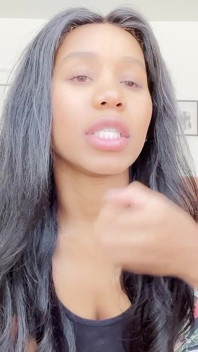 Jenna Foxx锻炼后的撸管场景