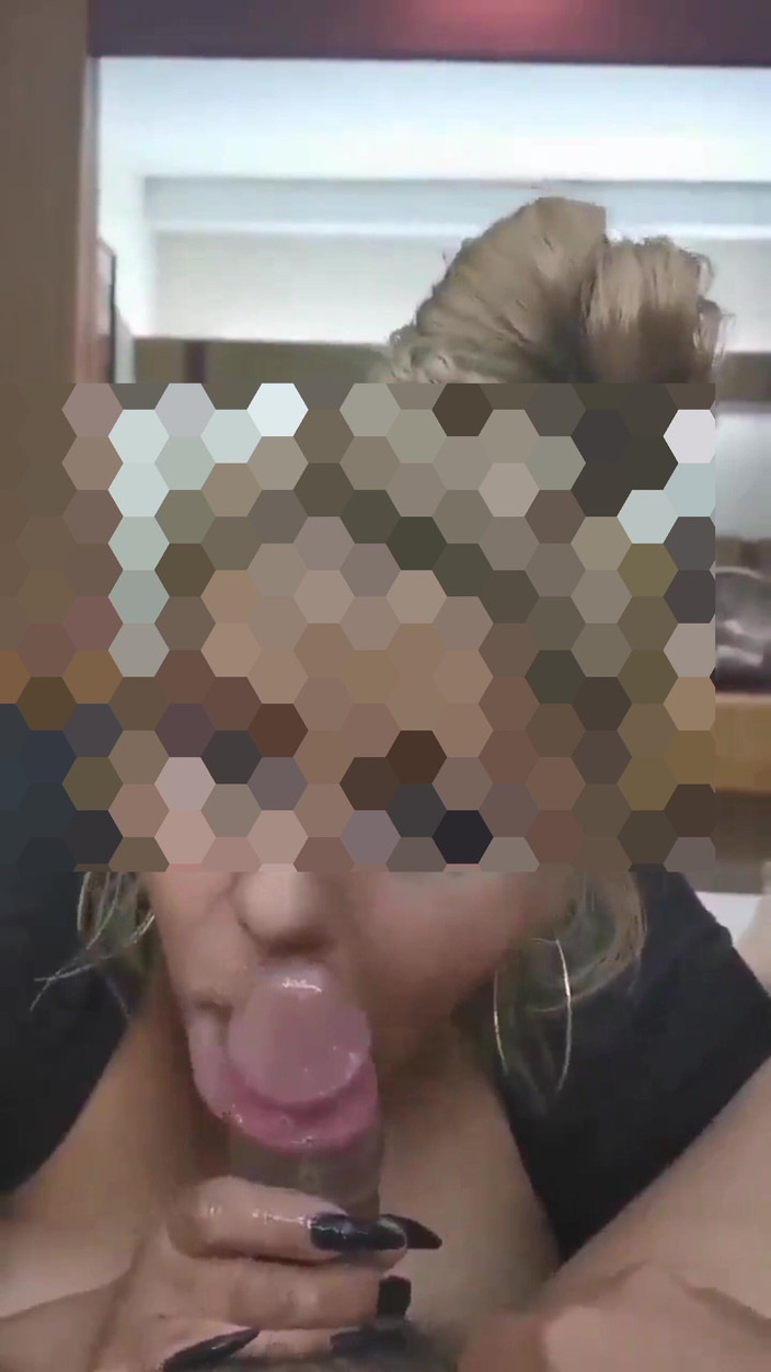 VioletOffer97: Я Обожаю Давиться Его Пенисом