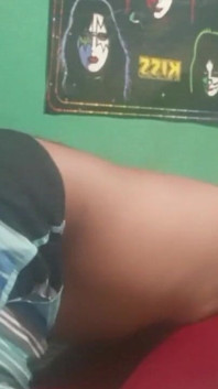 Velký zadek brunetky macecha šuká, než se její manžel vrátí domů