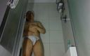 Bastian Kross: Buigen onder de douche