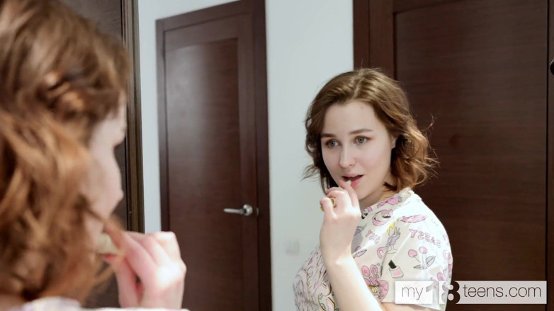 My 18 Teens: My18teens - Linda garota com um corpo natural masrubates
