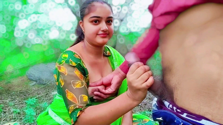 Your_aisha: Desi villaggio Bhabhi sesso nella giungla con devar, la figa...