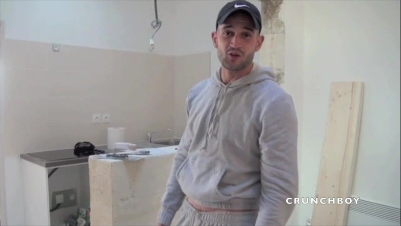 STRAIGHT BOY CURIOUS: Muncitoare sexy striaght futută de un twink blond