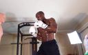 Hallelujah Johnson: Trening bokserski z zastosowaniem treningu plyometrii rozwija sprawną kontrolę i...