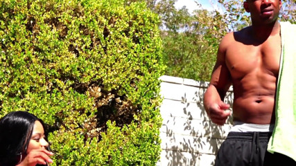 Radical Interracial: La ragazza abbronzata si prende un facciale dal bbc