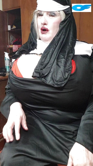 Susi4you: Sexy freira mostrando pssy