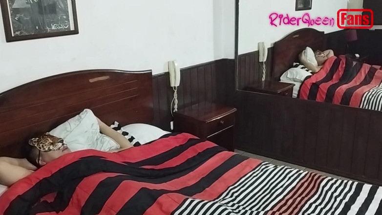 Riderqueen: Culona grandota esposa solo fans en cámara lenta