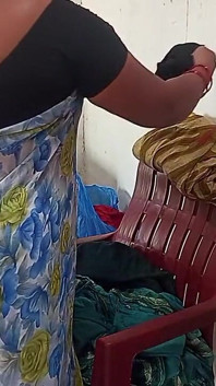 Pembantu rumah ditangkap redhandedly semasa mencuri