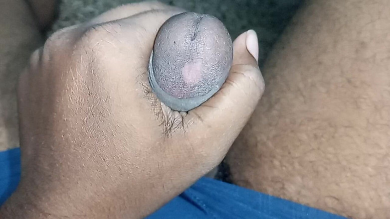 Sweet Indian cock: Desi India succhia e lecca la figa diteggiata