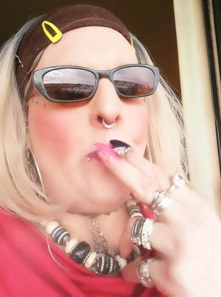 Stefanie Laveire: Blonde TS Stefanie smoking 3