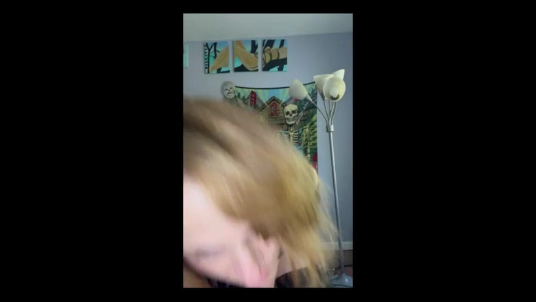 Suzy Wylde: Suzy Wylde कराहते हुए चरमसुख !! स्ट्रिपटीज़ और उसकी चूत चोदना !! फुहार वाले चरमसुख