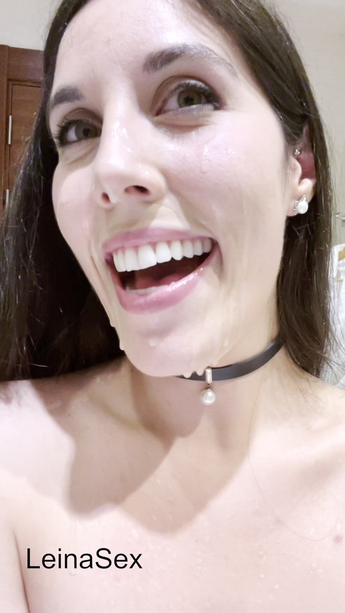 Leina Sex: 나는 당신 상사의 창녀입니다