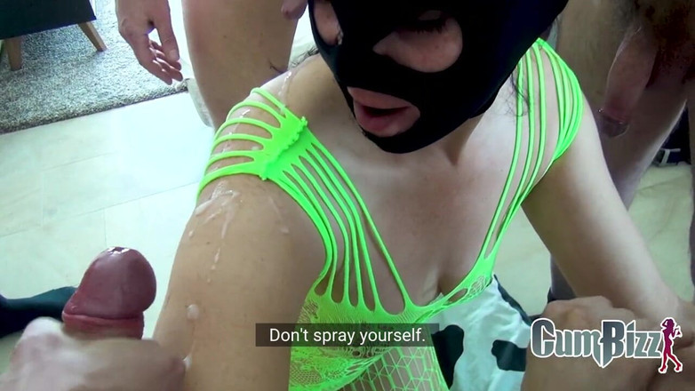 Cumbizz: Étudiant Dutch Throatgoat avale beaucoup de sperme en un après-midi