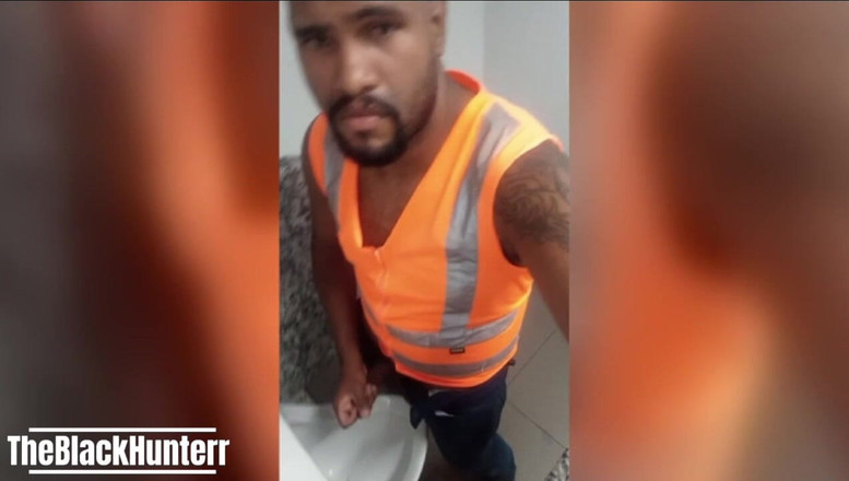 TheBlacKHunterr: Bilik mandi di tempat kerja